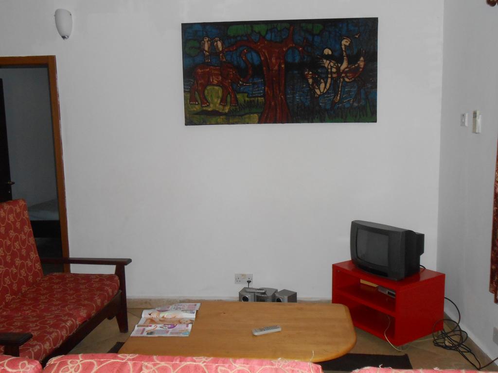 Sanchaba Yellow Apartments Kololi Exteriör bild